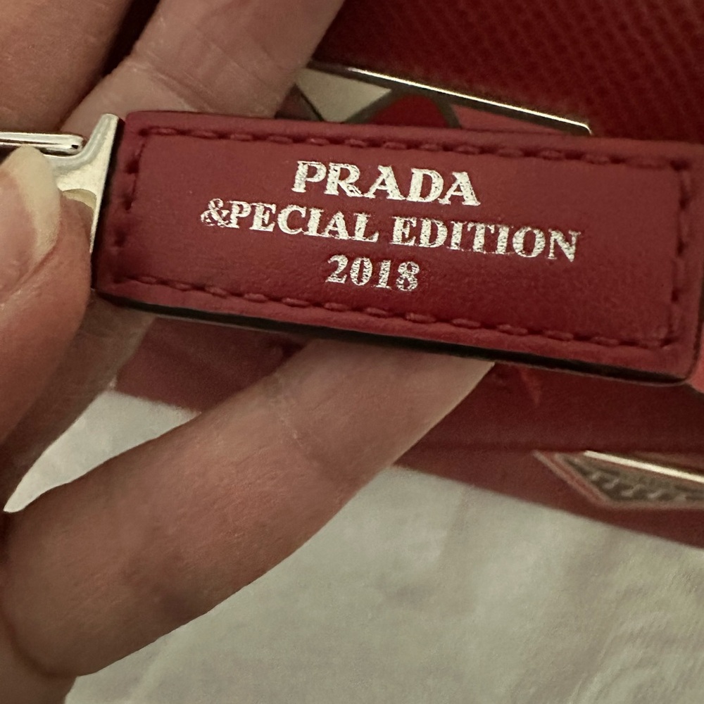 Prada Monochrome Saffiano Leather Shoulder Bag -Special Edition - Picture 3 of 16